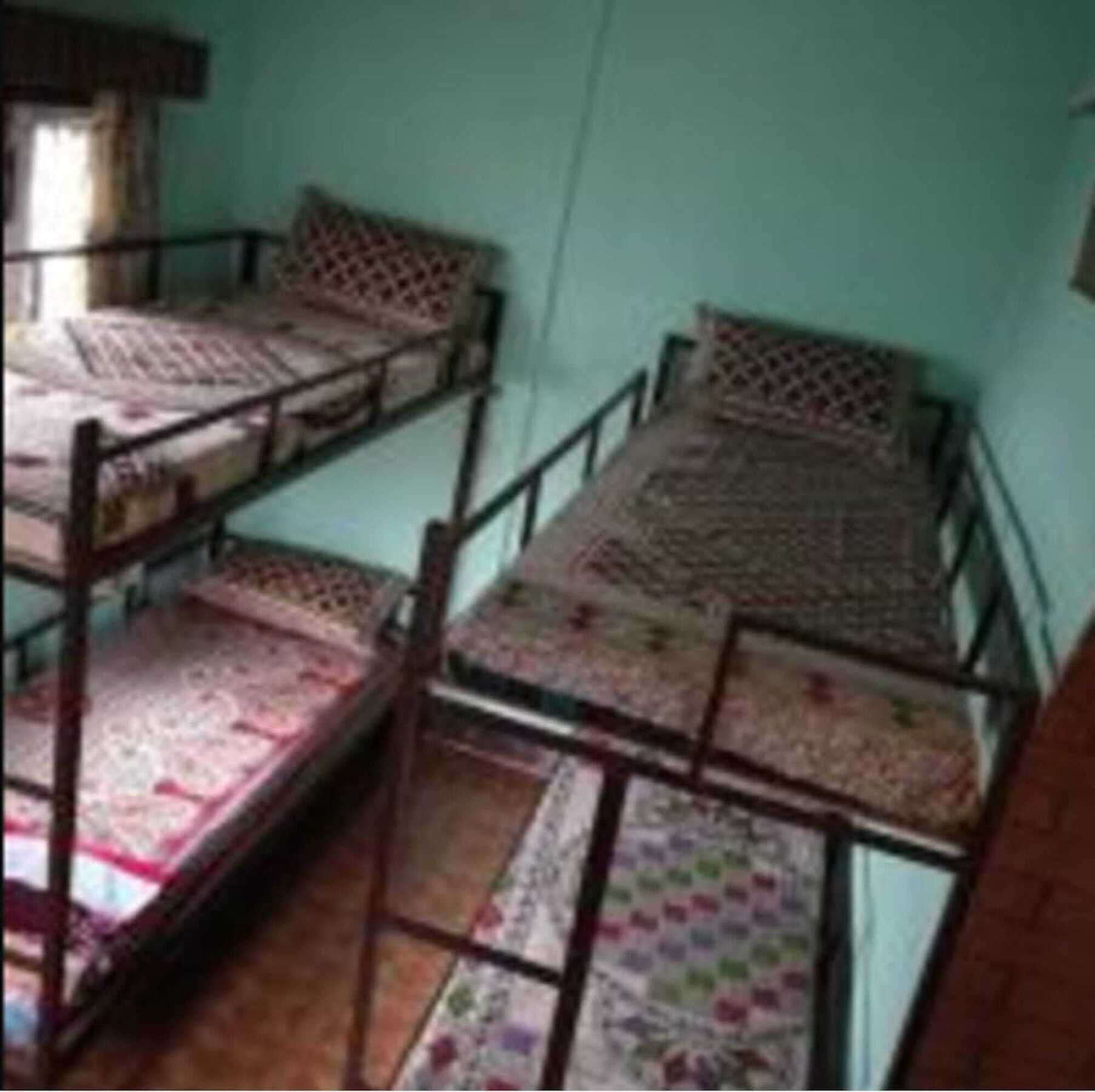 Хостел The Nepali Hive Катманду Экстерьер фото